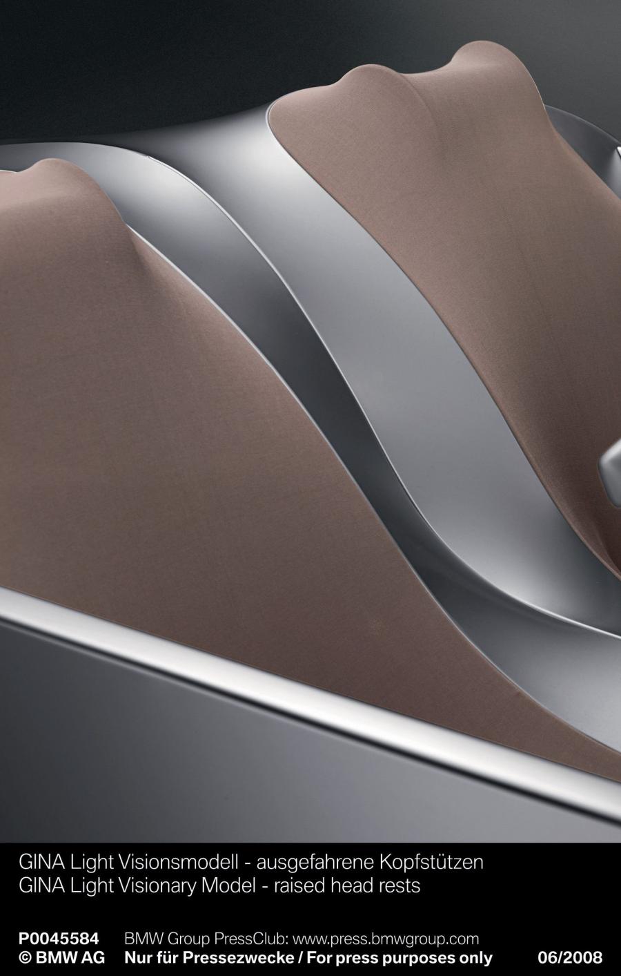Детали интерьера BMW GINA Light Visionary Model 2008 года  (фото 18 из 95)